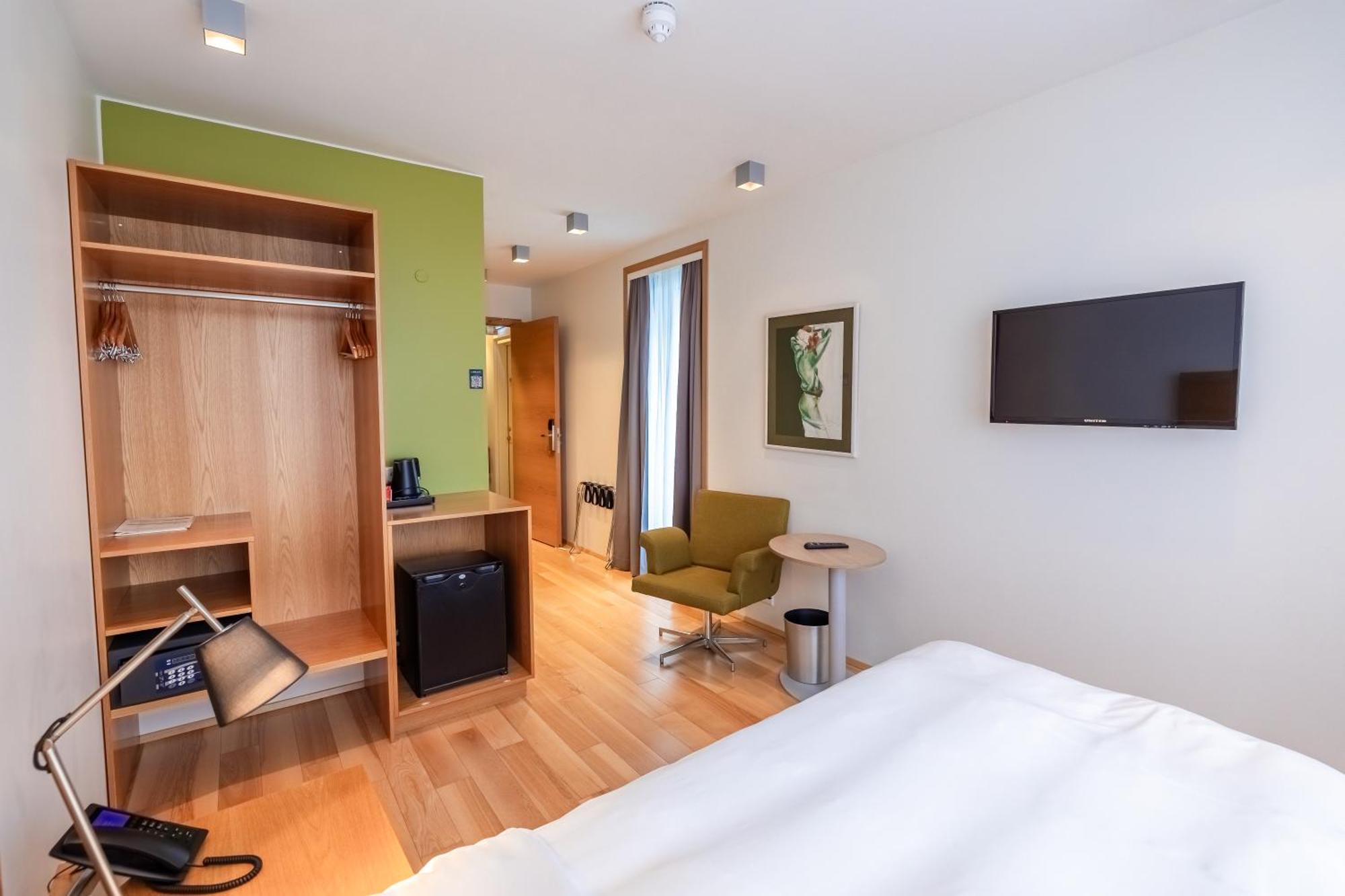 Park By Radisson Reykjavik Airport Hotel 4*